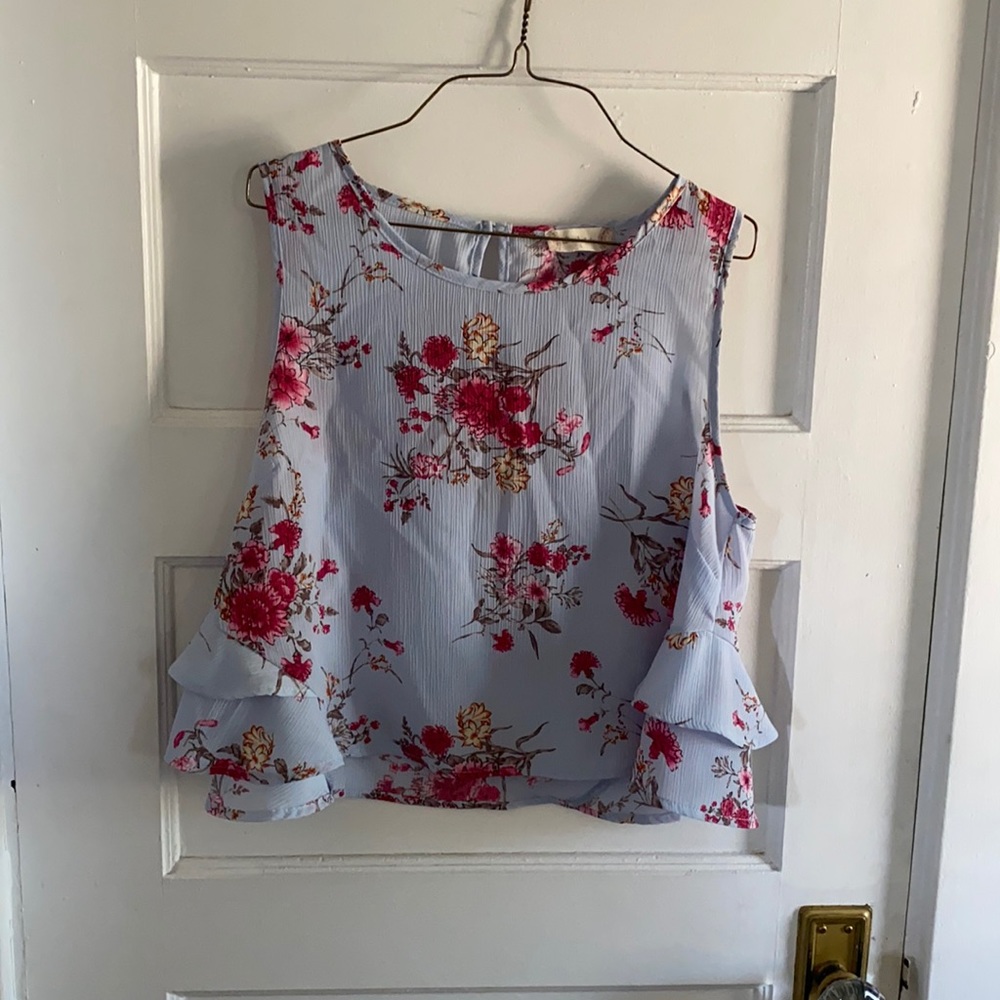 Altar’d State floral small blue sleeveless polyester blouse Y2K girly prep